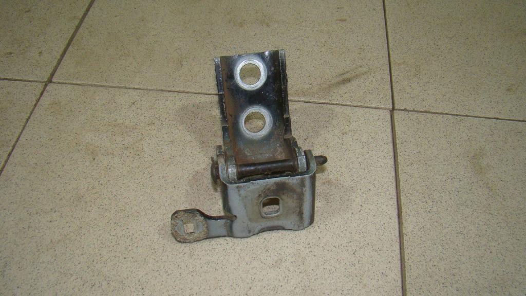 Петля двери передней левой верхняя, 500 рублей, Пермь