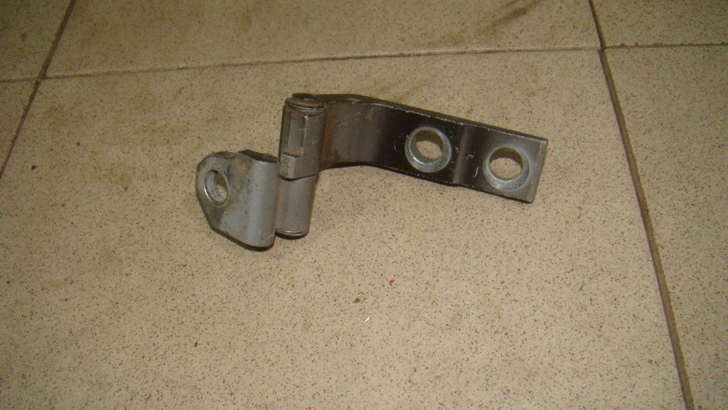 Петля двери передней левой верхняя, 500 рублей, Пермь