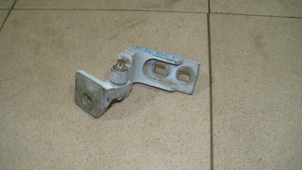 Петля двери передней левой верхняя, 500 рублей, Пермь