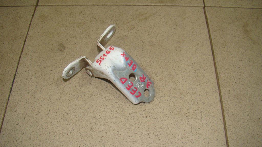 Петля двери задней правой верхняя, 500 рублей, Пермь