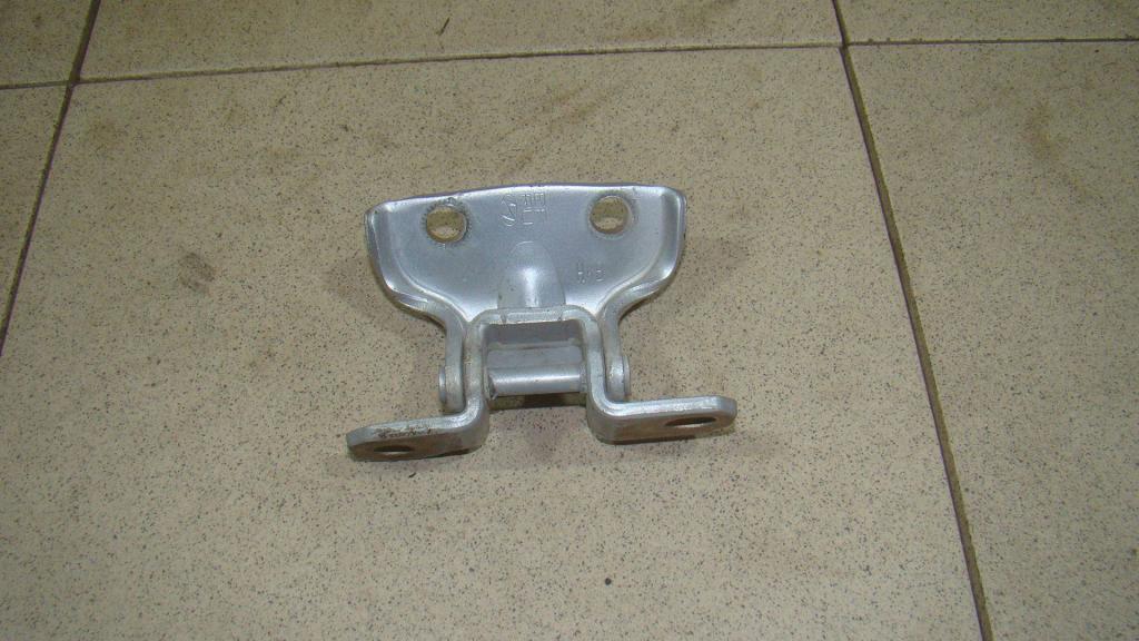 Петля двери задней правой верхняя, 500 рублей, Пермь