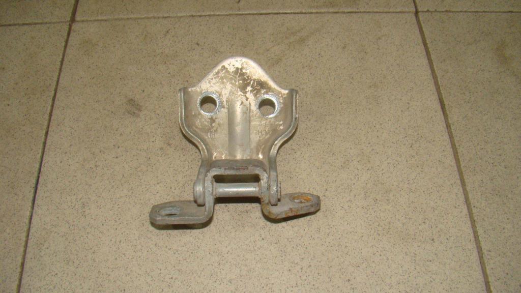 Петля двери задней правой нижняя, 500 рублей, Пермь