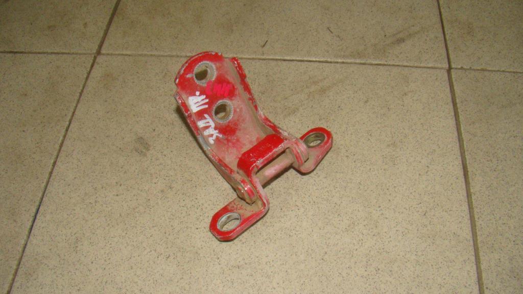 Петля двери задней правой нижняя, 500 рублей, Пермь