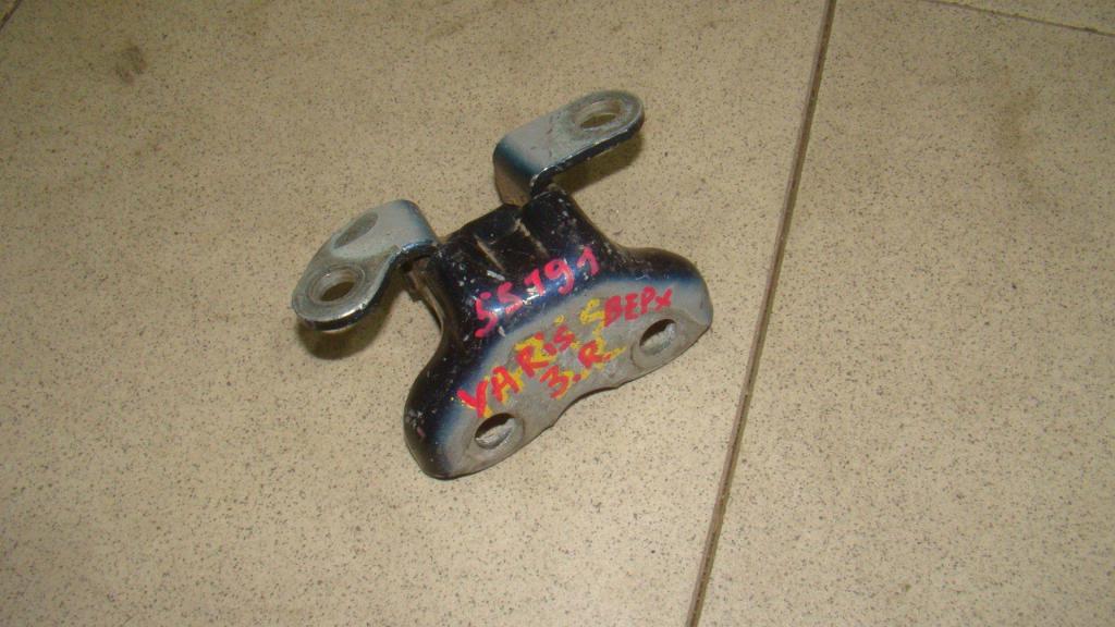 Петля двери задней правой верхняя, 500 рублей, Пермь