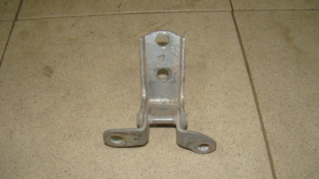 Петля двери задней правой нижняя, 500 рублей, Пермь