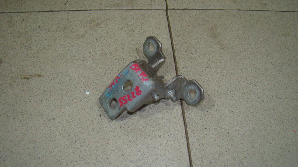 Петля двери задней правой верхняя, 500 рублей, Пермь