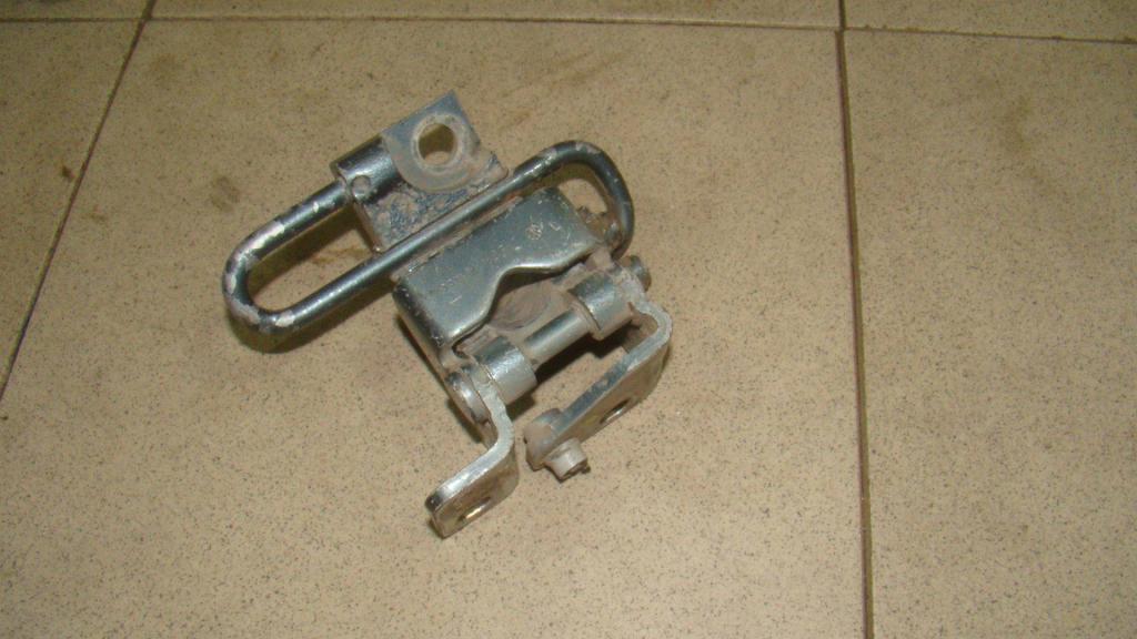 Петля двери задней правой нижняя, 500 рублей, Пермь