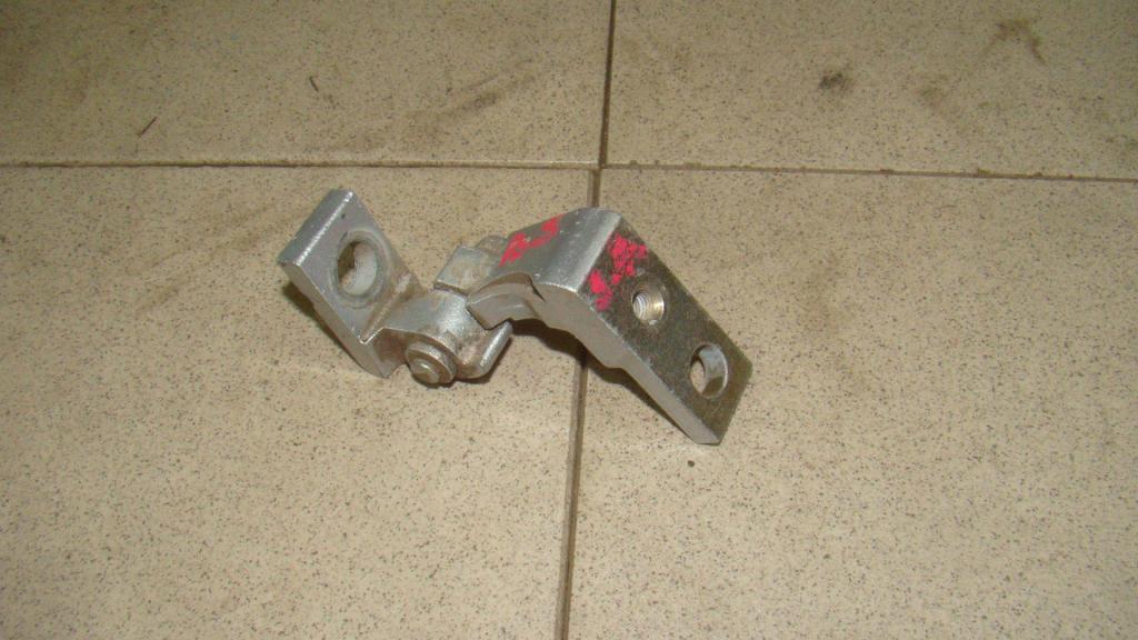 Петля двери задней правой верхняя, 500 рублей, Пермь