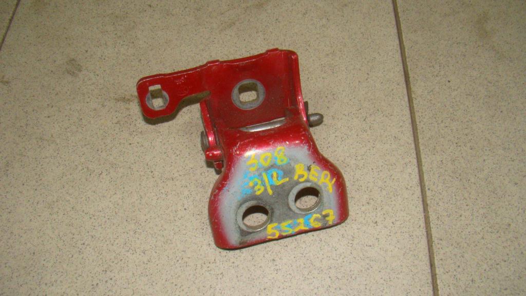 Петля двери задней левой верхняя, 500 рублей, Пермь