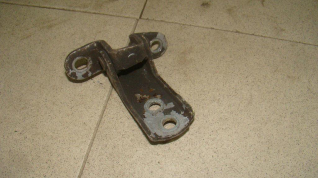 Петля двери передней правой верхняя, 550 рублей, Пермь