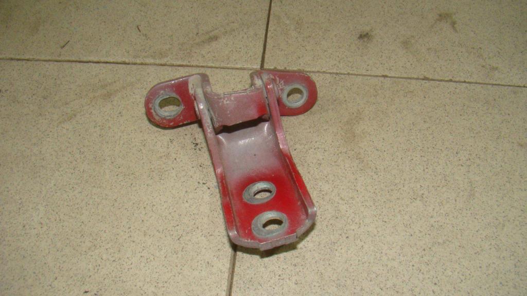 Петля двери передней правой верхняя, 550 рублей, Пермь