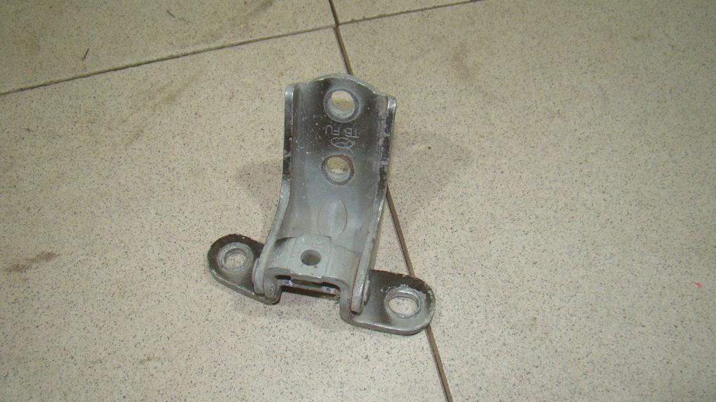 Петля двери передней правой верхняя, 500 рублей, Пермь