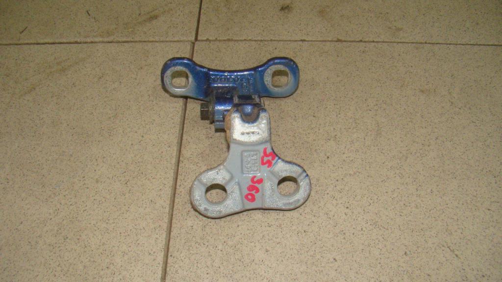 Петля двери передней правой нижняя, 500 рублей, Пермь