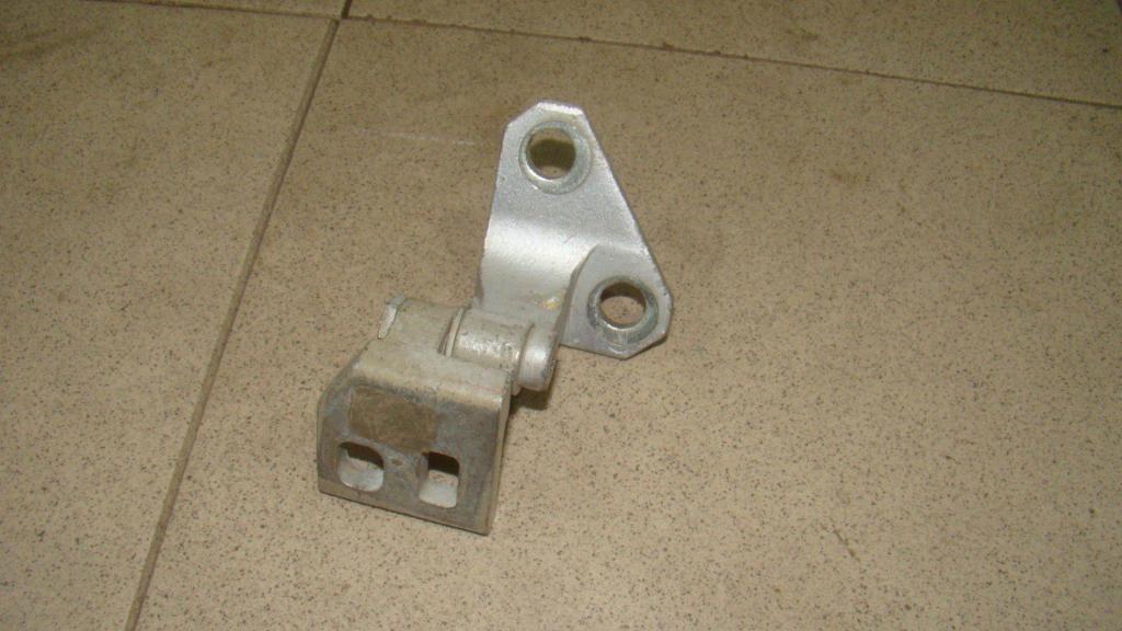 Петля двери передней правой верхняя, 500 рублей, Пермь