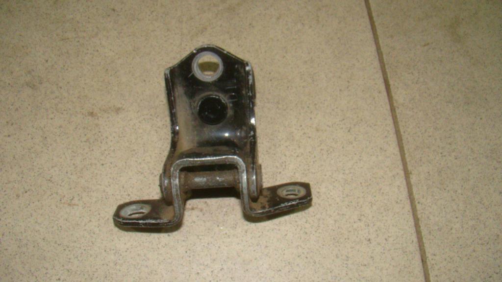 Петля двери задней левой верхняя, 500 рублей, Пермь