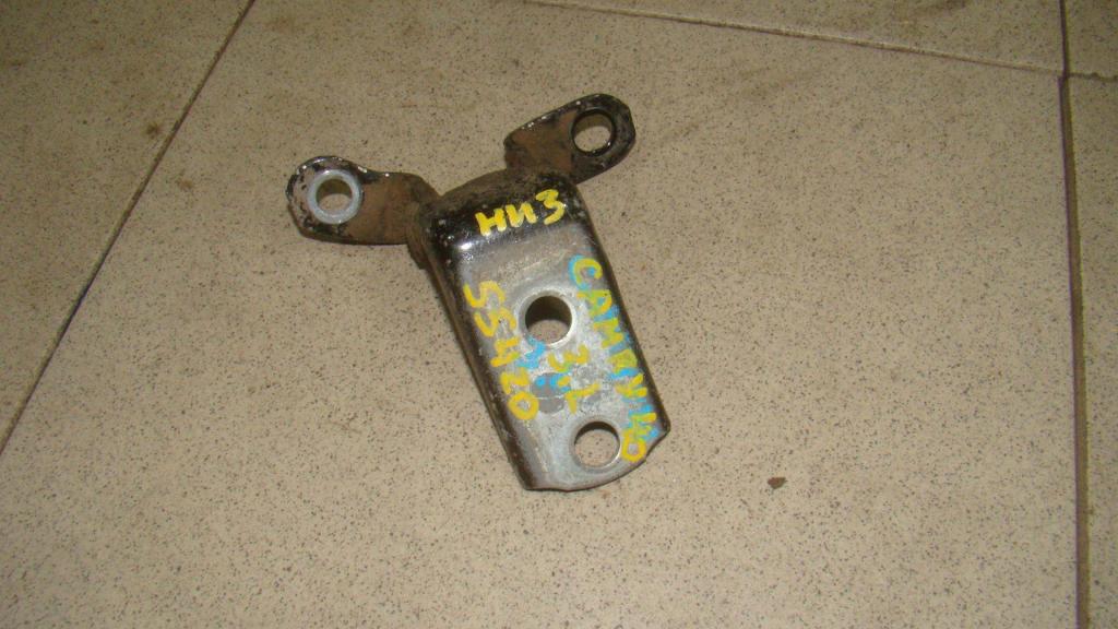 Петля двери задней левой нижняя, 1000 рублей, Пермь