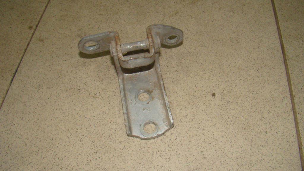 Петля двери задней левой нижняя, 500 рублей, Пермь