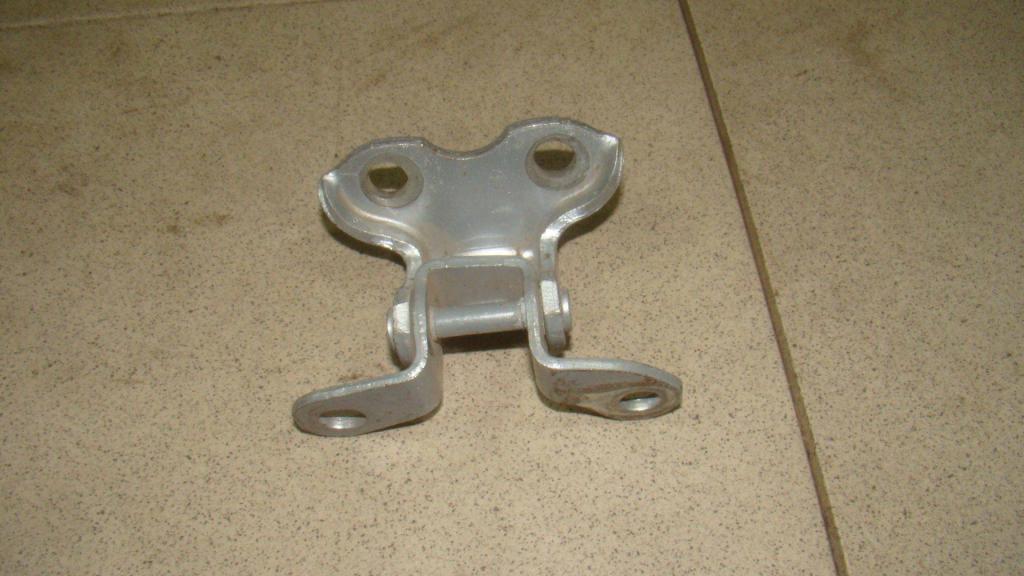 Петля двери задней левой верхняя, 500 рублей, Пермь