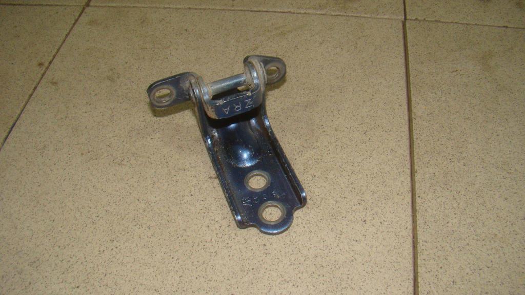 Петля двери задней левой нижняя, 500 рублей, Пермь