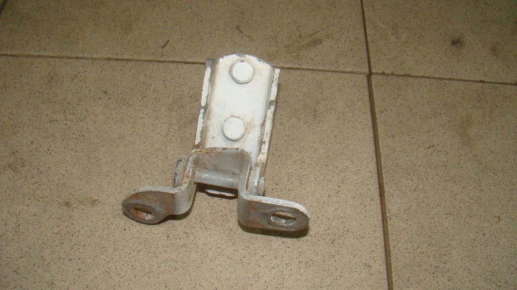 Петля двери задней левой нижняя, 500 рублей, Пермь