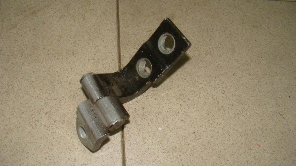 Петля двери задней левой нижняя, 500 рублей, Пермь