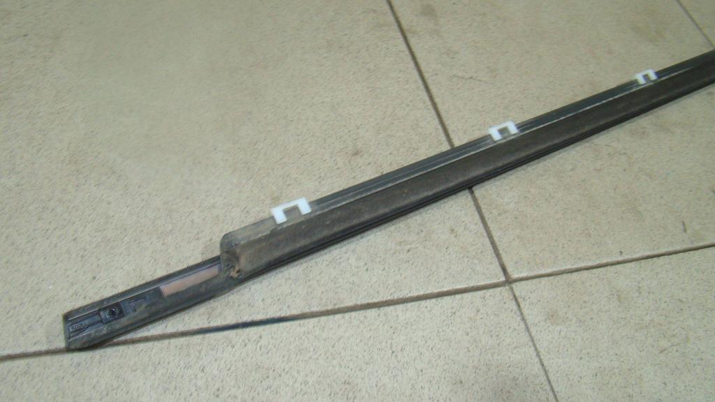 Накладка стекла переднего правого, 2500 рублей, Пермь