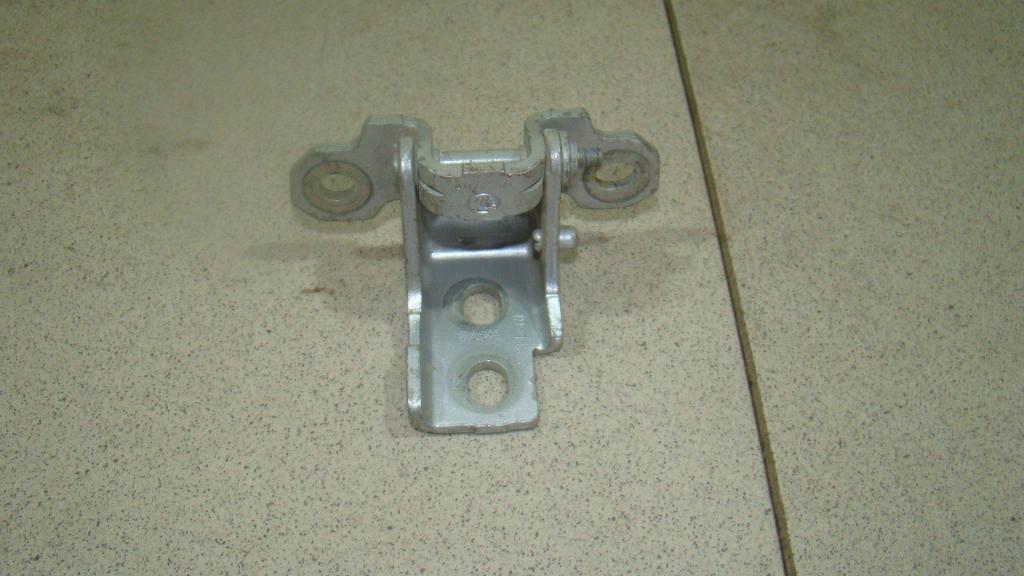 Петля двери задней левой верхняя, 500 рублей, Пермь