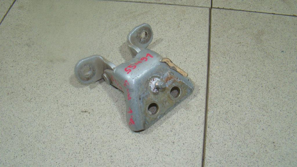 Петля двери задней левой нижняя, 500 рублей, Пермь