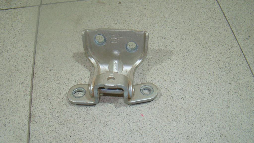 Петля двери задней левой верхняя, 500 рублей, Пермь