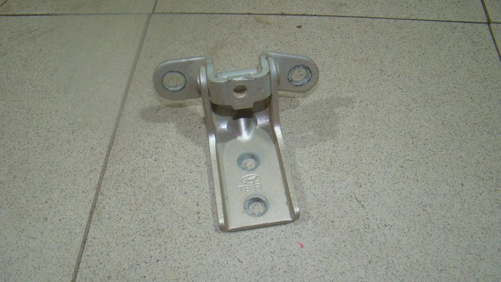 Петля двери задней левой нижняя, 500 рублей, Пермь