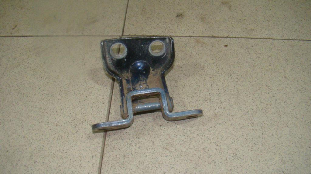 Петля двери задней левой верхняя, 500 рублей, Пермь