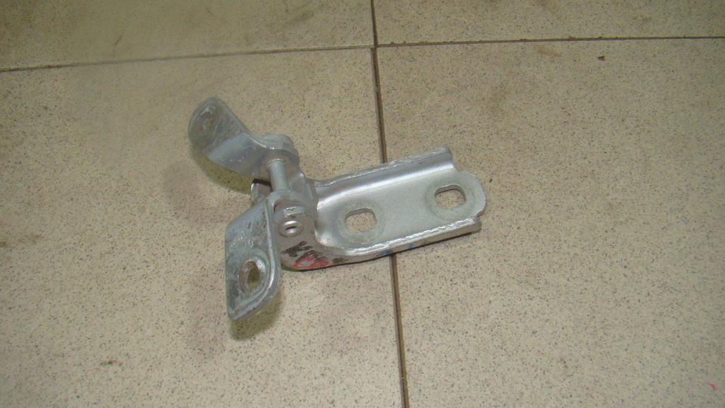 Петля двери задней левой нижняя, 500 рублей, Пермь