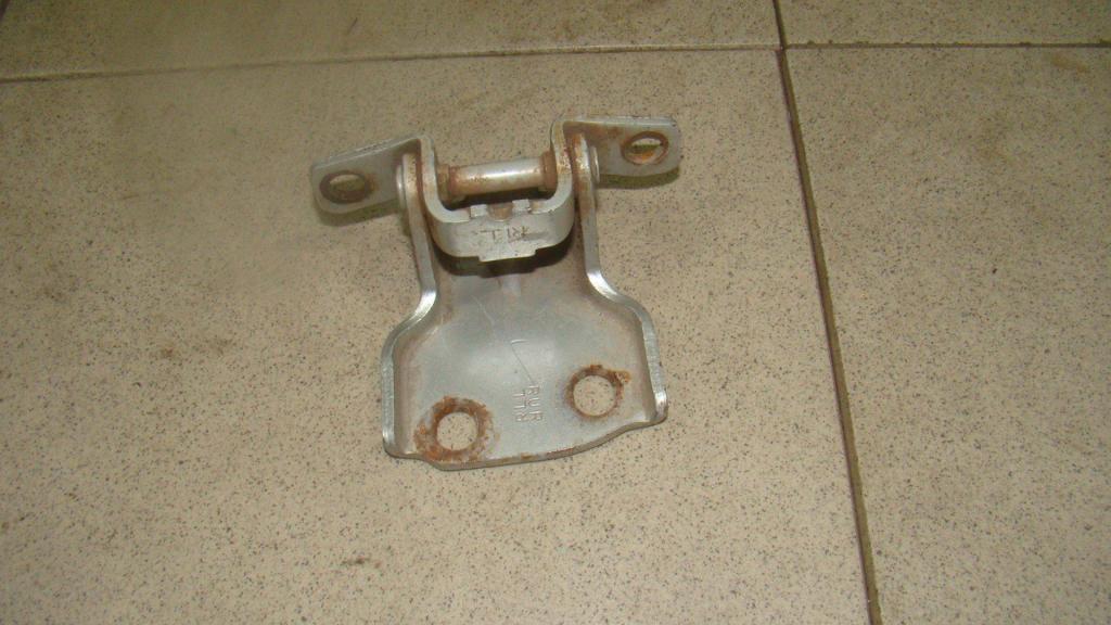 Петля двери задней левой нижняя, 500 рублей, Пермь