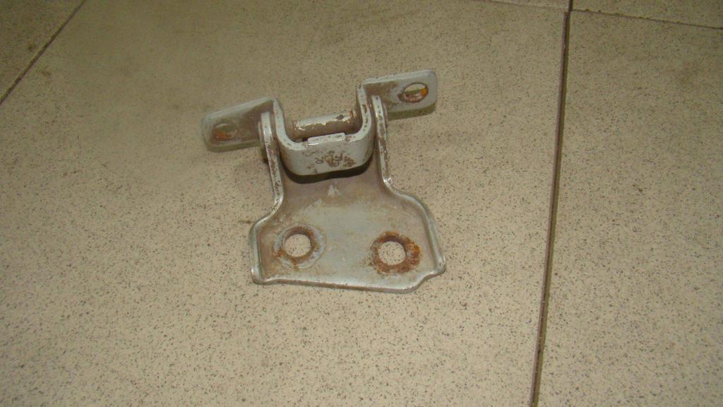 Петля двери передней правой нижняя, 500 рублей, Пермь