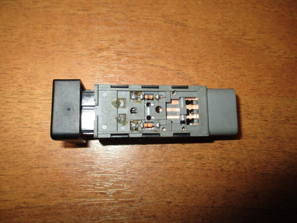 Кнопка обогрева сидений, 500 рублей, Пермь