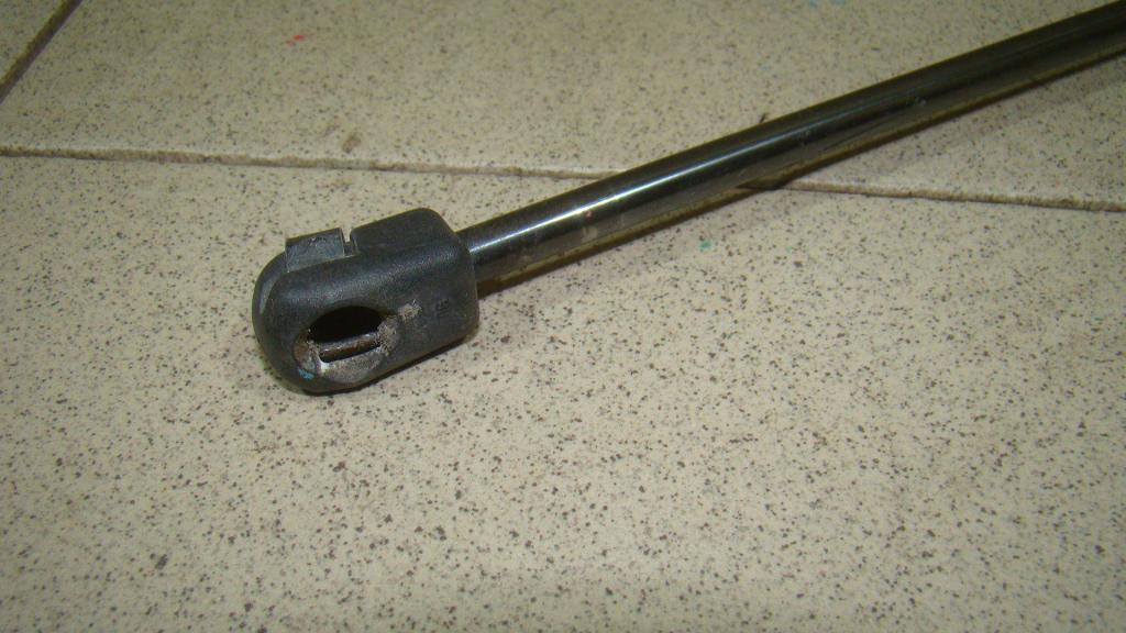 Амортизатор двери багажника, 500 рублей, Пермь