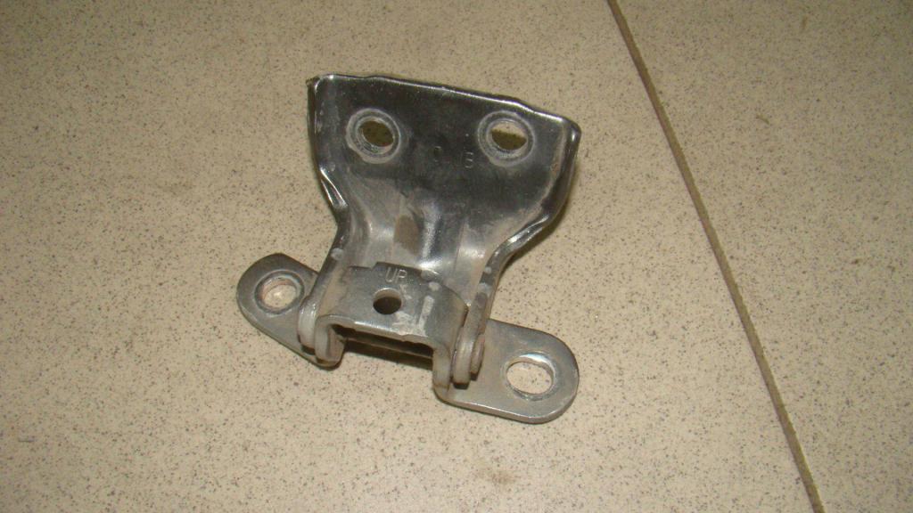 Петля двери задней правой верхняя, 500 рублей, Пермь