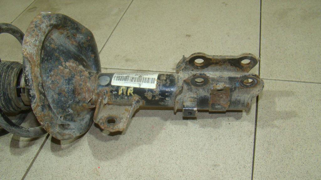 Амортизатор передний правый, 1500 рублей, Пермь