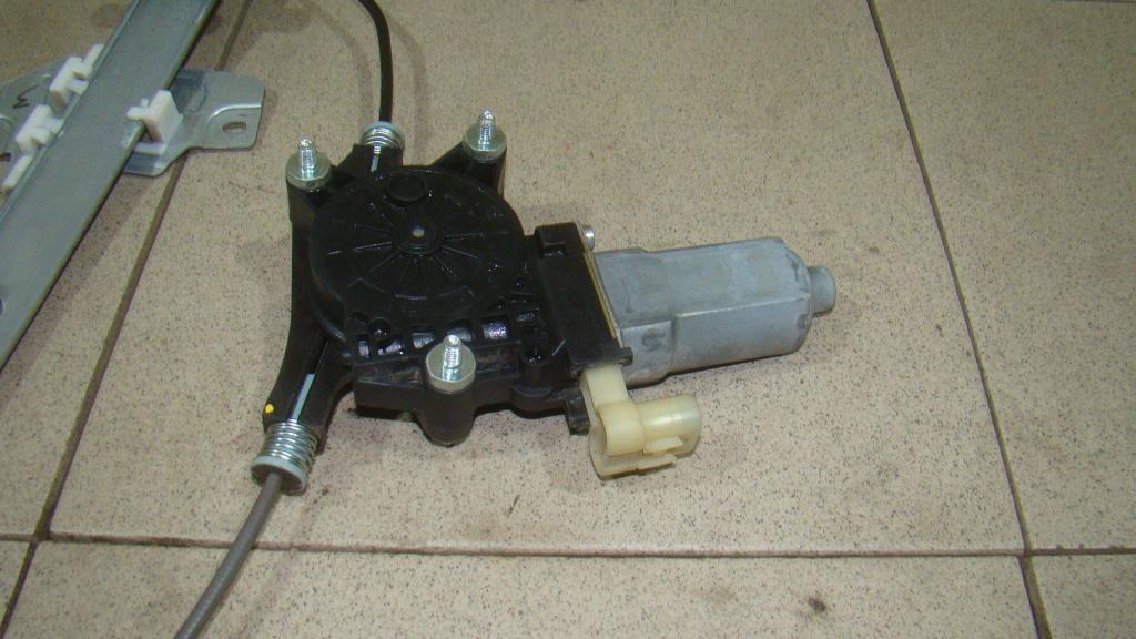 Стеклоподъемник передний правый, 1000 рублей, Пермь