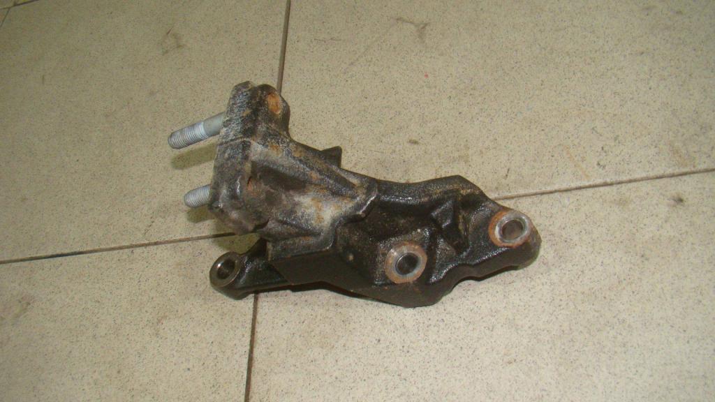 Кронштейн двигателя правый, 800 рублей, Пермь