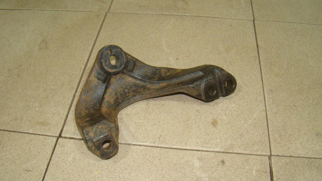 Кронштейн двигателя правый, 1000 рублей, Пермь