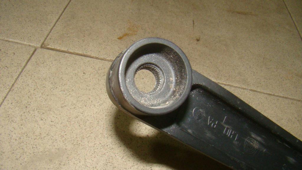 Поводок стеклоочистителя передний левый, 500 рублей, Пермь