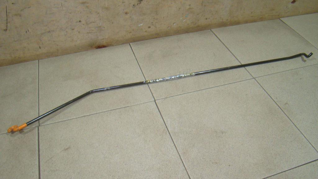 Держатель капота, 500 рублей, Пермь