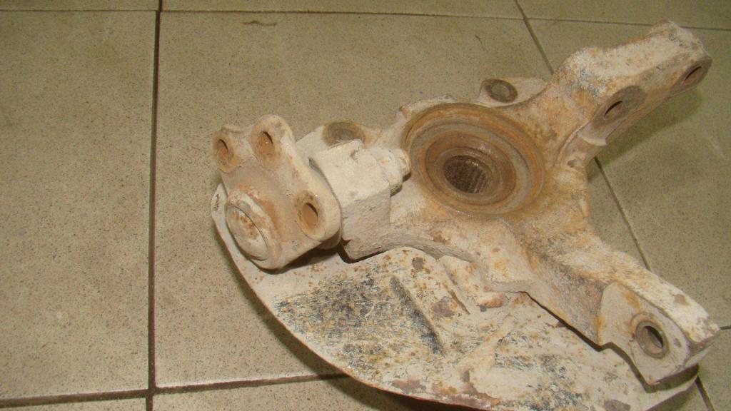 Кулак поворотный передний правый, 1500 рублей, Пермь