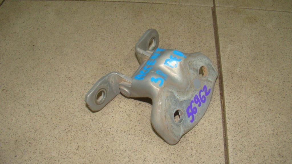 Петля двери задней правой верхняя, 500 рублей, Пермь