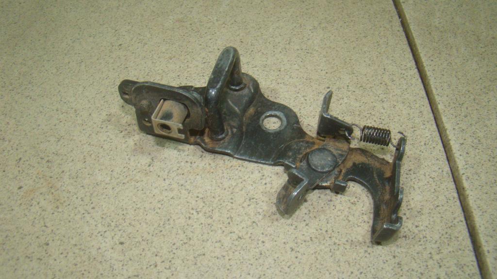 Ответная часть замка багажника, 500 рублей, Пермь