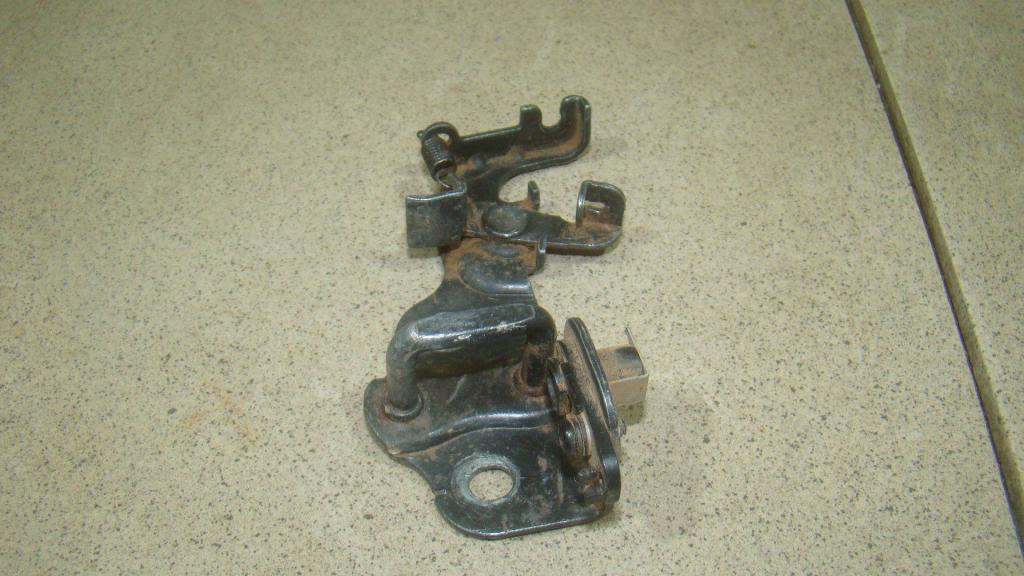 Ответная часть замка багажника, 500 рублей, Пермь