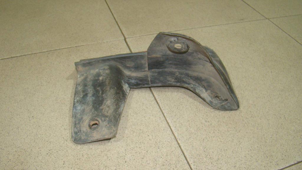 Брызговик передний левый, 500 рублей, Пермь