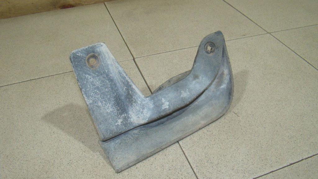 Брызговик передний левый, 500 рублей, Пермь