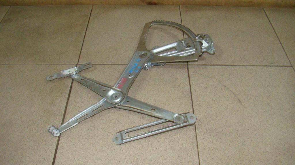 Стеклоподъемник механический передний правый, 700 рублей, Пермь